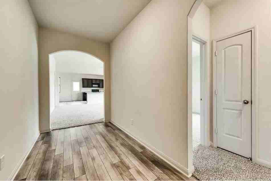 816 Mallorie Ln - Photo 7 of 13