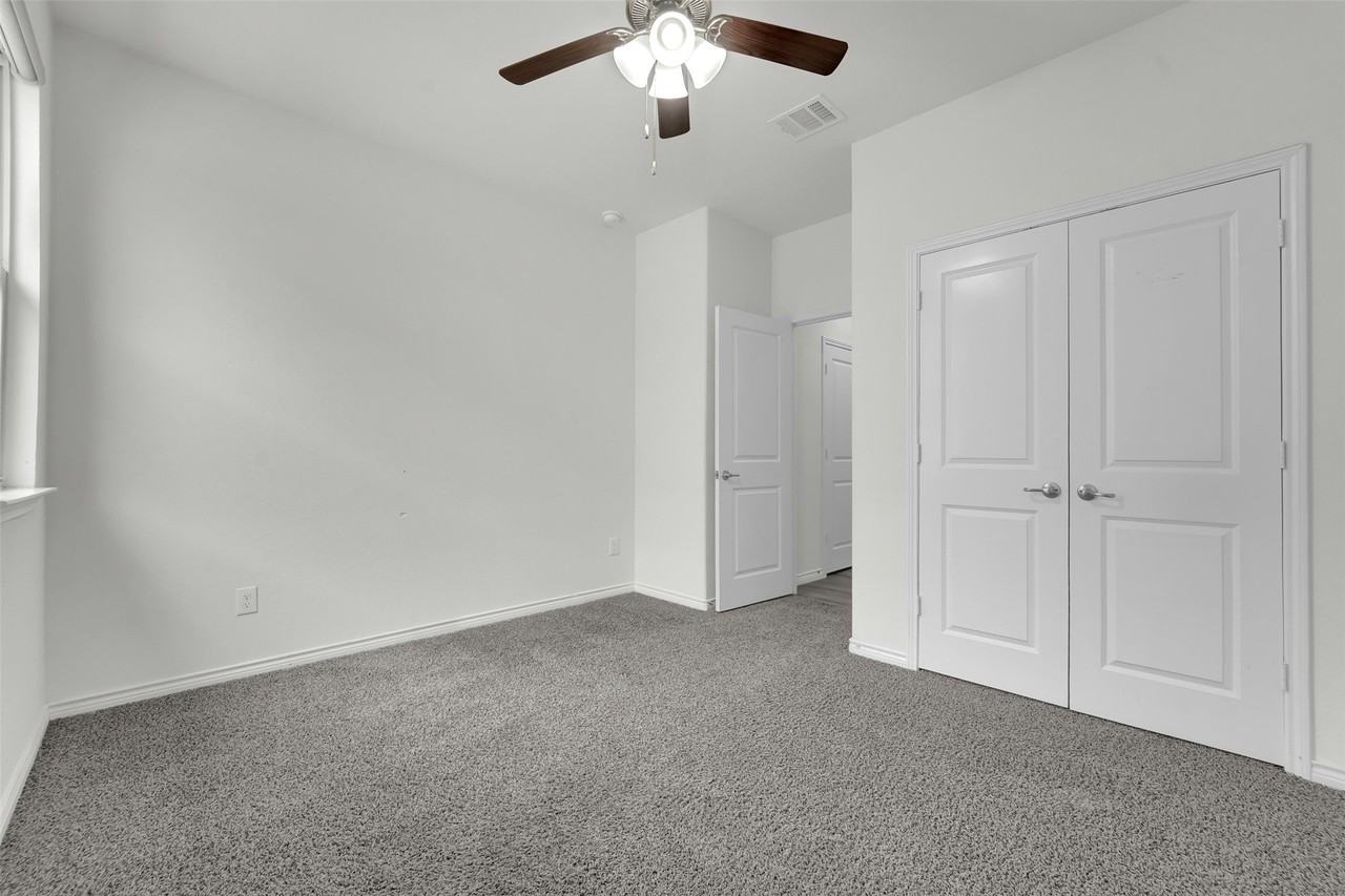 3303 Brady Starr Dr - Photo 5 of 34