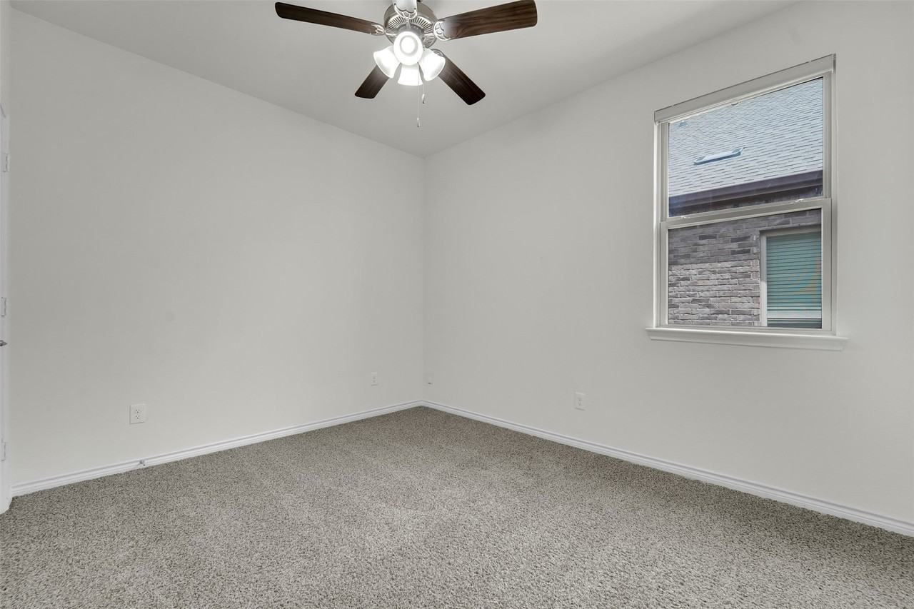 3303 Brady Starr Dr - Photo 7 of 34