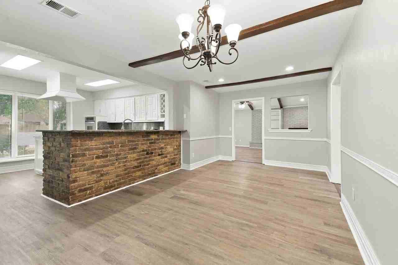 2865 Meadowbrook Dr - Photo 3 of 19