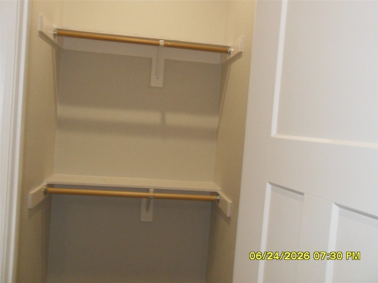 401 W 4th St - Photo 6 of 20