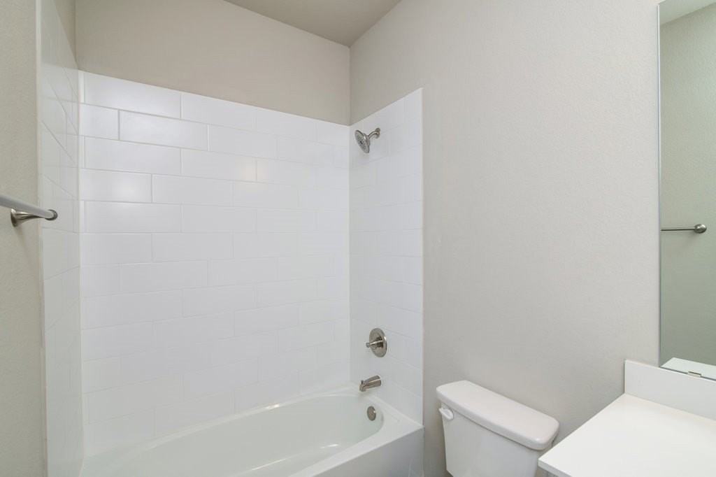 744 Wheatfield Dr - Photo 5 of 19