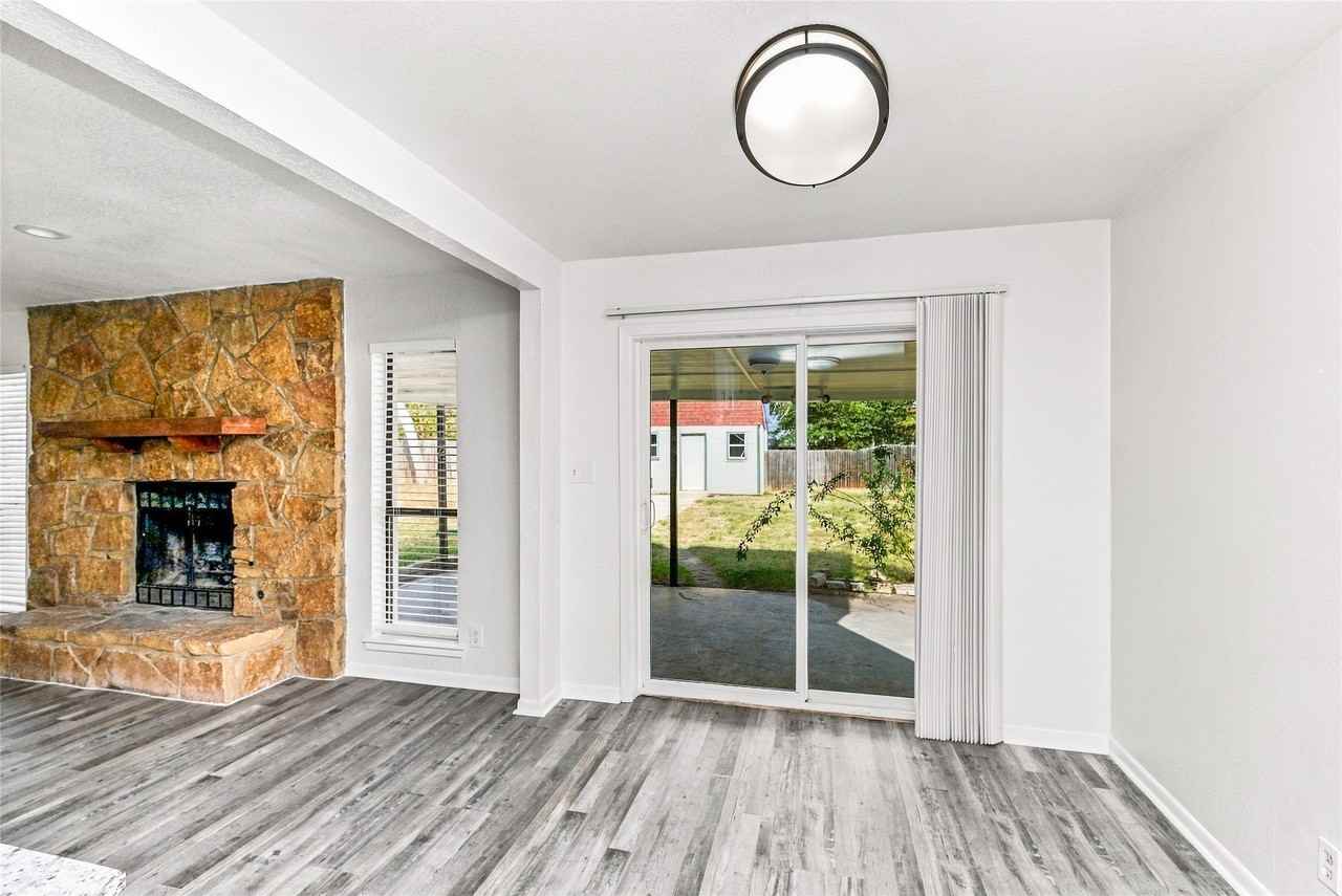 308 Hickorywood St - Photo 5 of 13