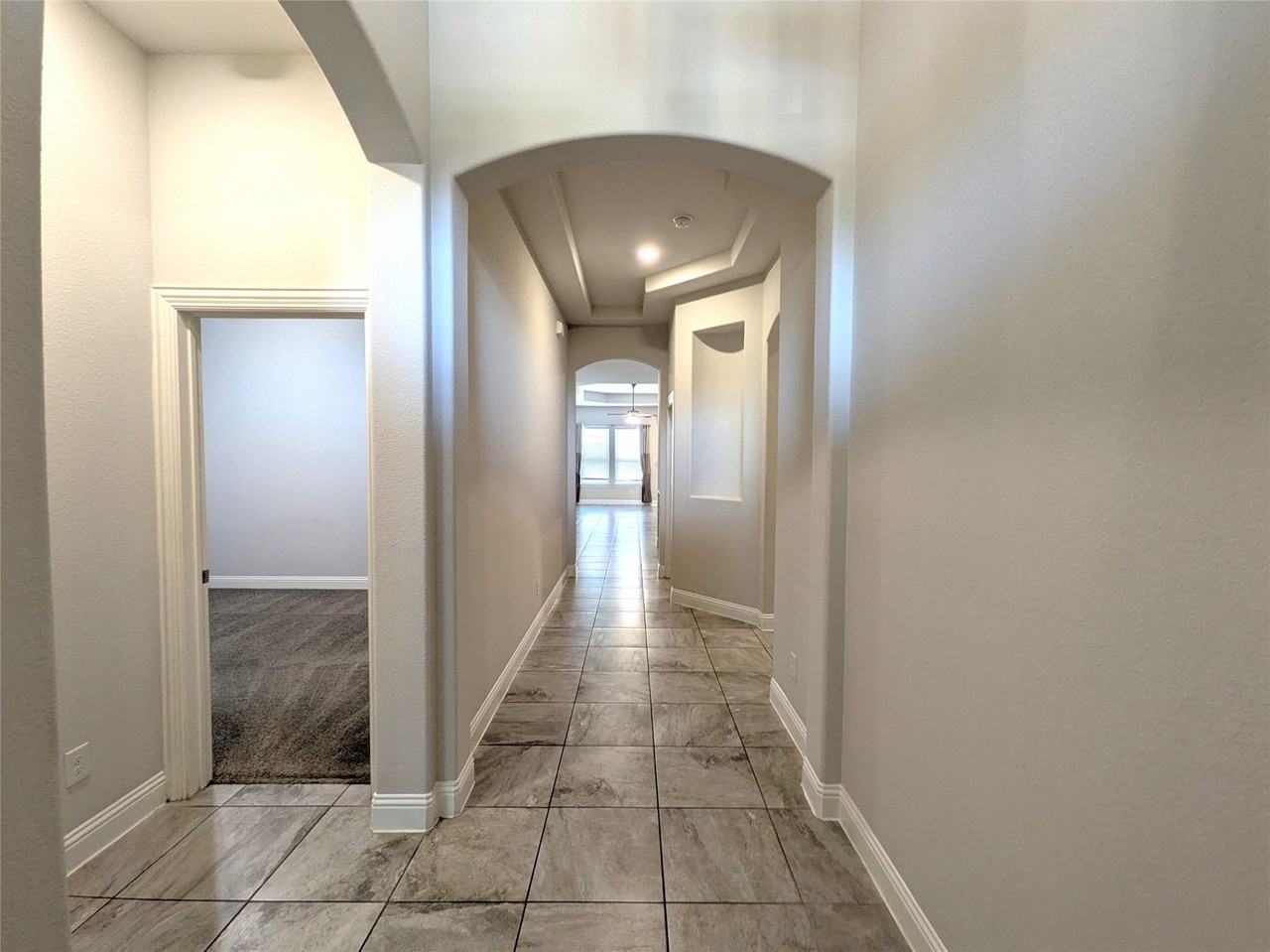1409 Summit View Ln - Photo 7 of 39
