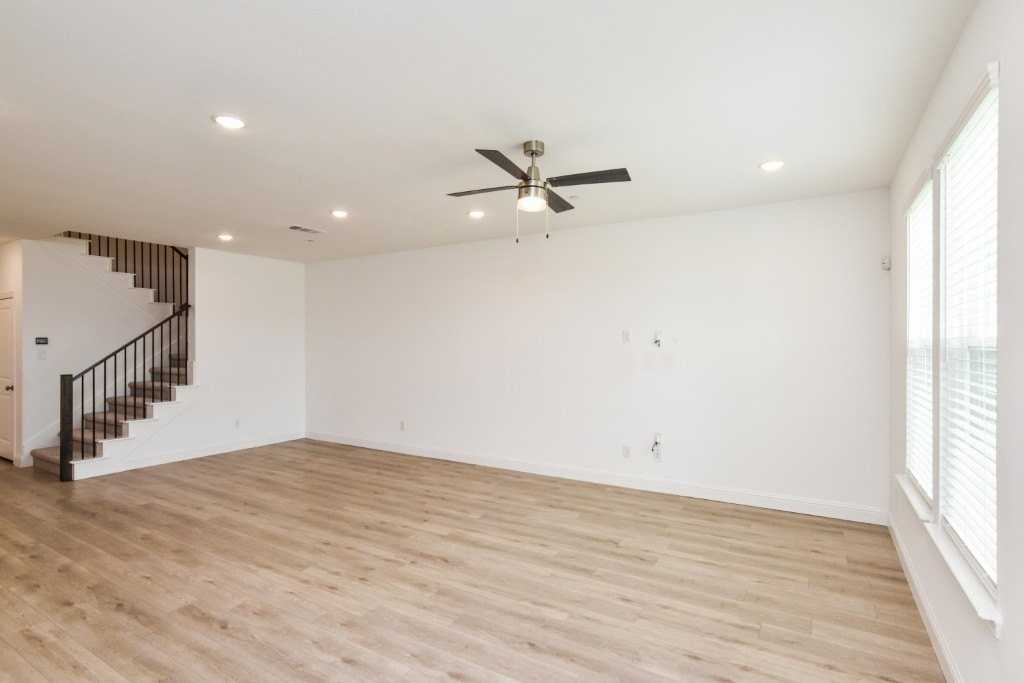 8905 Stablehand Mews - Photo 5 of 19