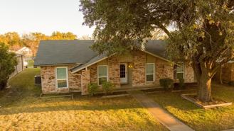 6218 Fallbrook Dr - Photo 1 of 1