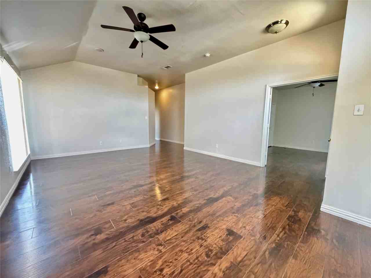 5408 Dove Dr - Photo 3 of 38
