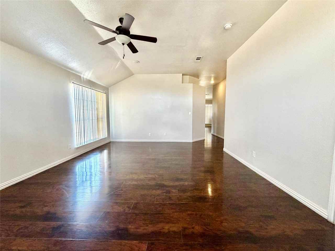 5408 Dove Dr - Photo 4 of 38
