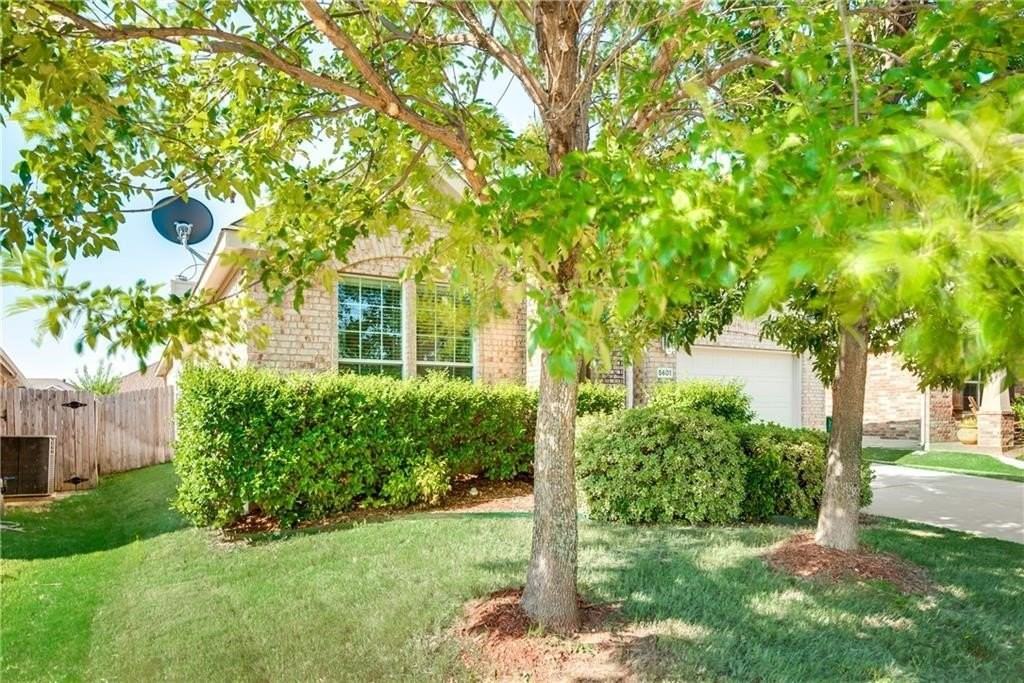 5601 Millers Creek Dr - Photo 2 of 19