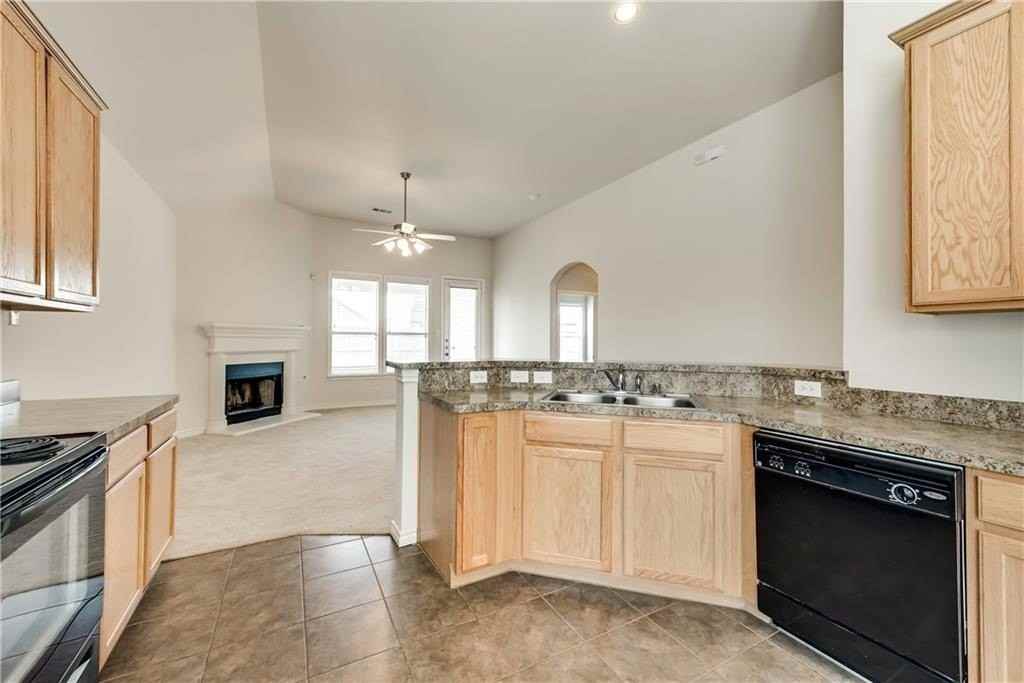 5601 Millers Creek Dr - Photo 5 of 19