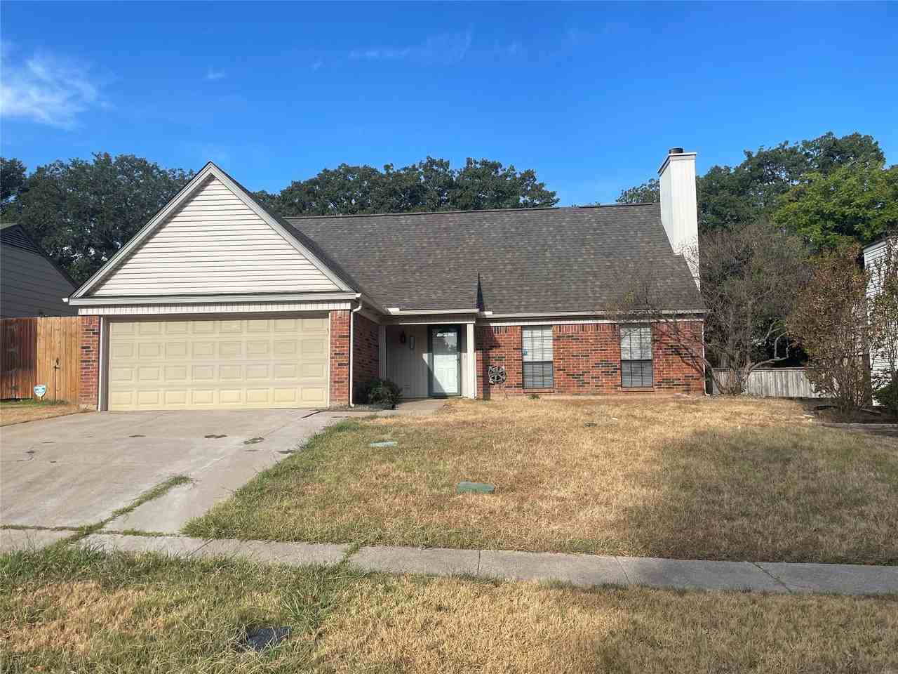 1807 Chittam Dr - Photo 2 of 24