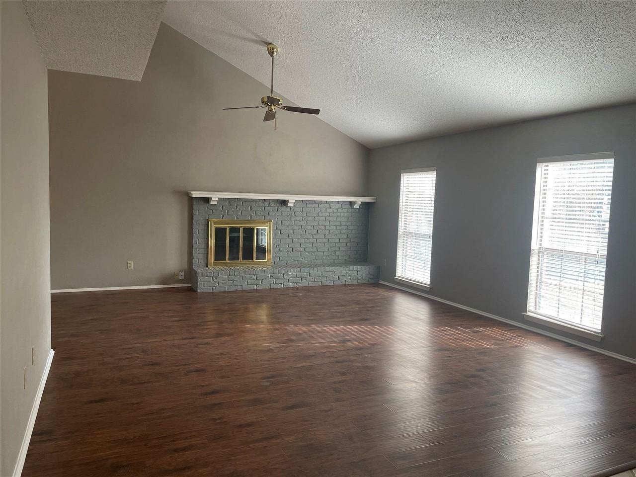 1807 Chittam Dr - Photo 3 of 24