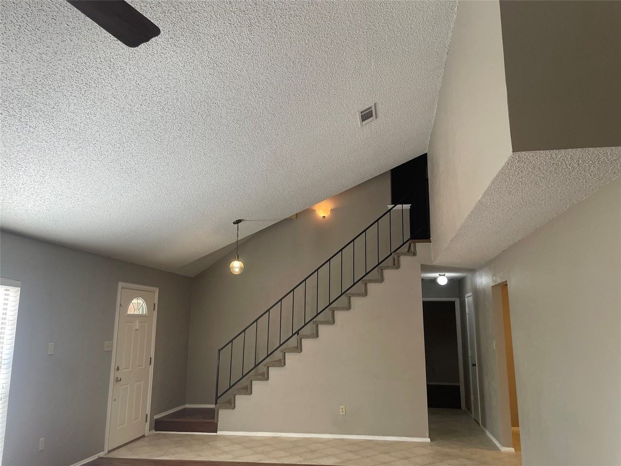 1807 Chittam Dr - Photo 5 of 24