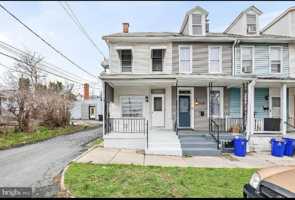 featured image of 2116 Greenwood St