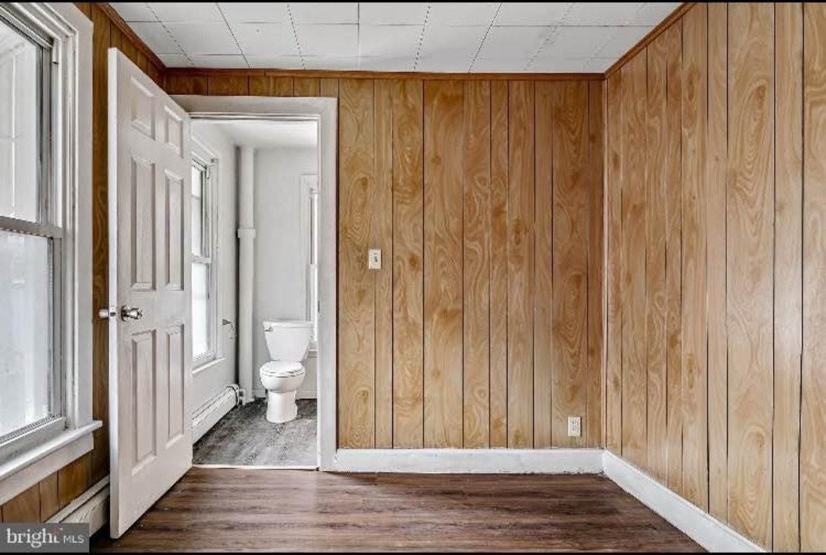 2116 Greenwood St - Photo 5 of 13