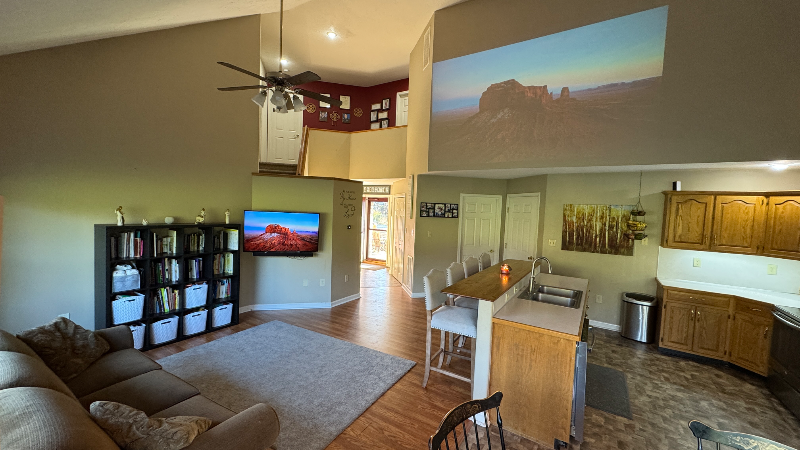 105 Buckingham Dr - Photo 4 of 20
