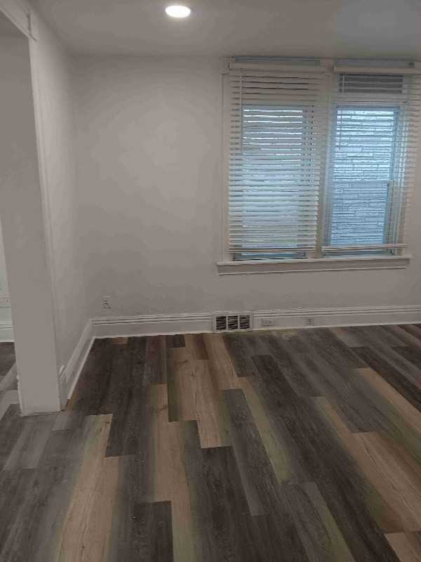 727 Mary St - Photo 6 of 12