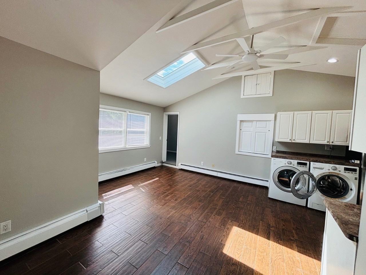 75 Mcloughlin St - Photo 2 of 9