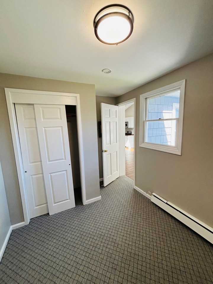 75 Mcloughlin St - Photo 7 of 9
