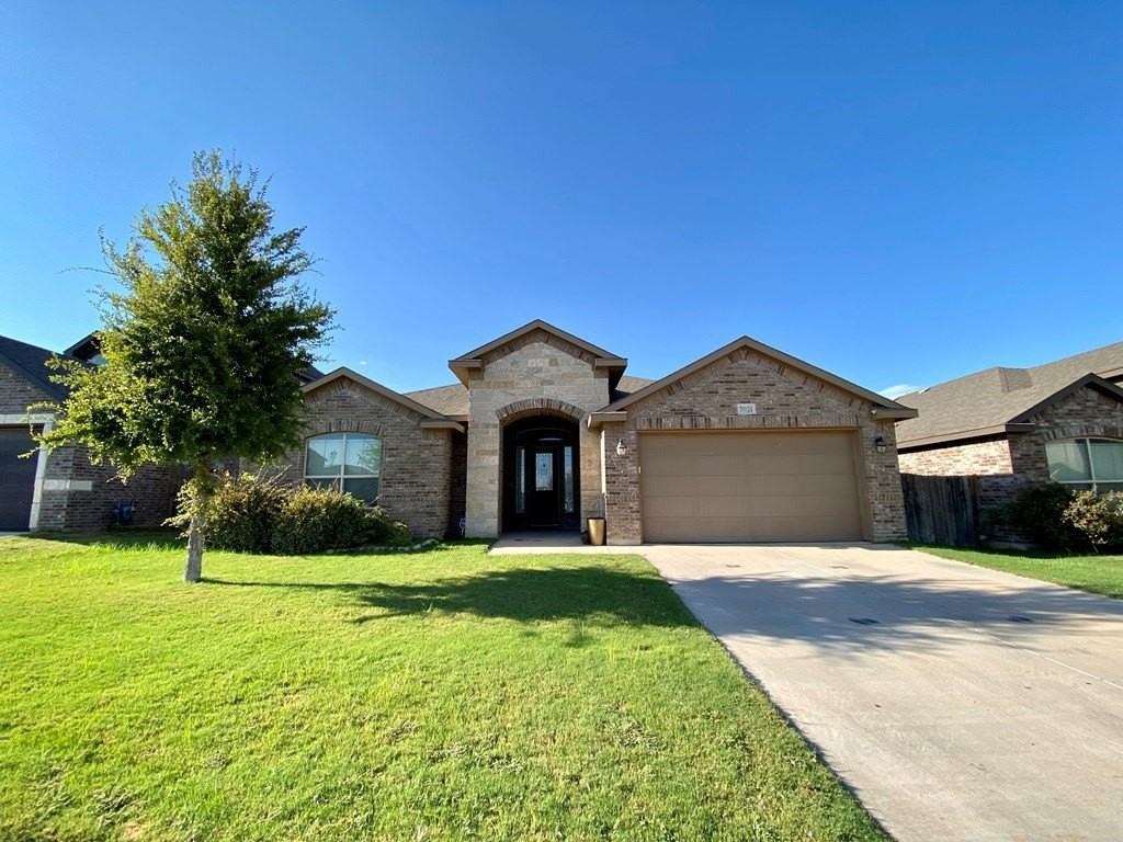 7021 Spade Ranch Rd - Photo 2 of 42