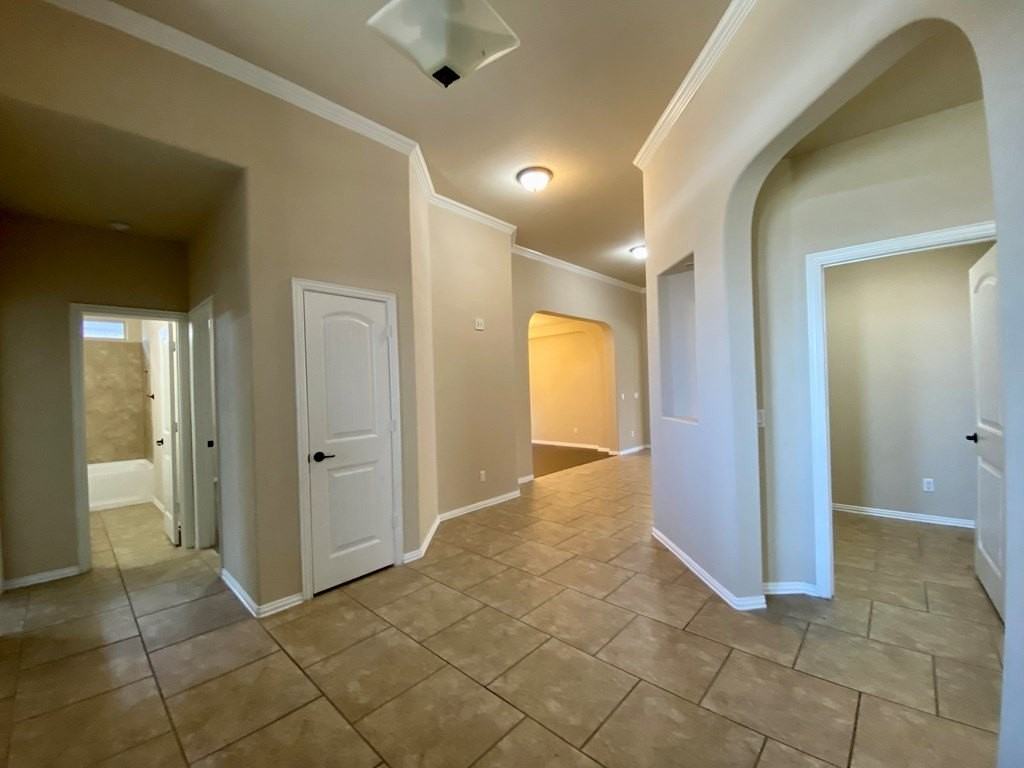 7021 Spade Ranch Rd - Photo 5 of 42