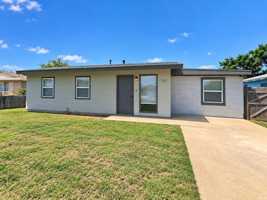 featured image of 3107 Merrill Ave