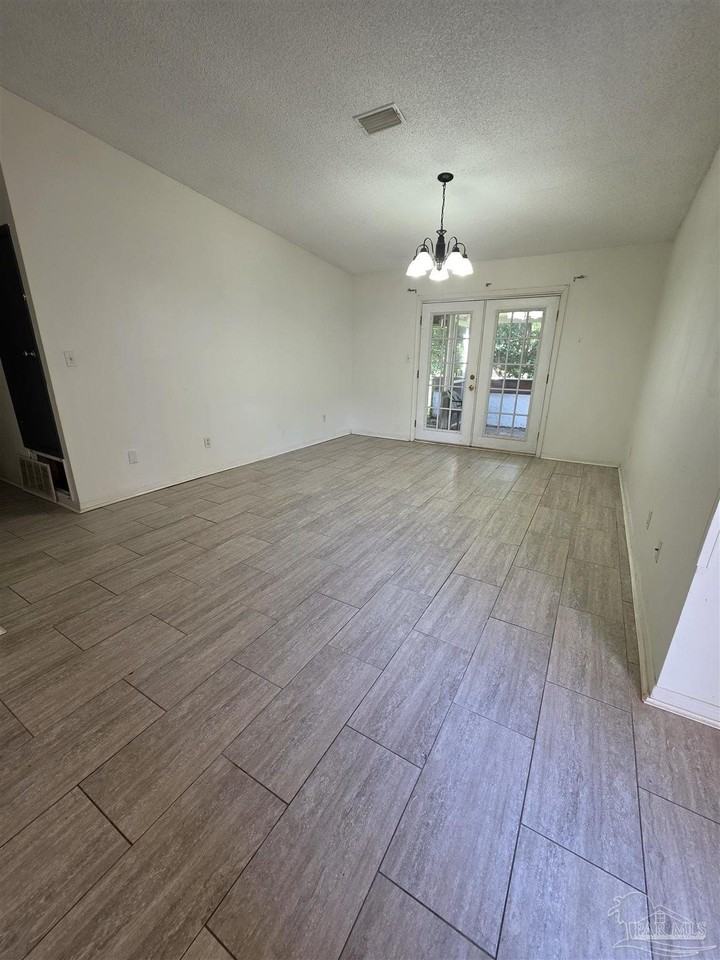 8380 Country Walk Dr #B - Photo 6 of 22