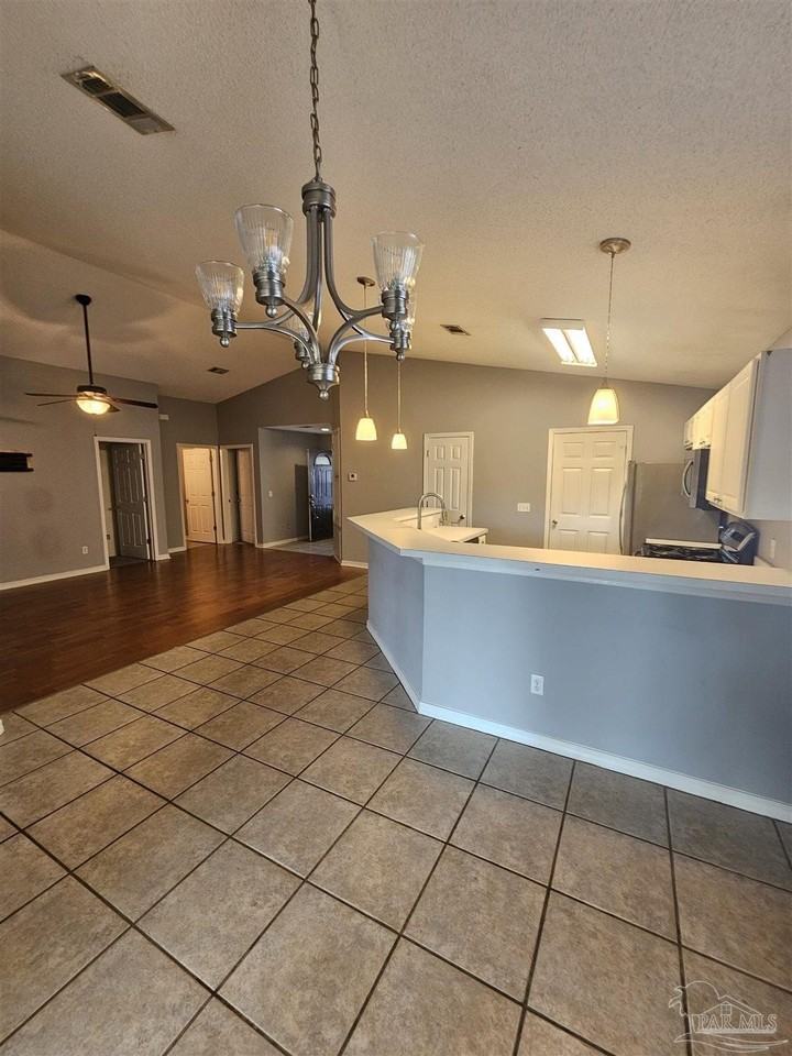 10418 Senegal Dr - Photo 6 of 24