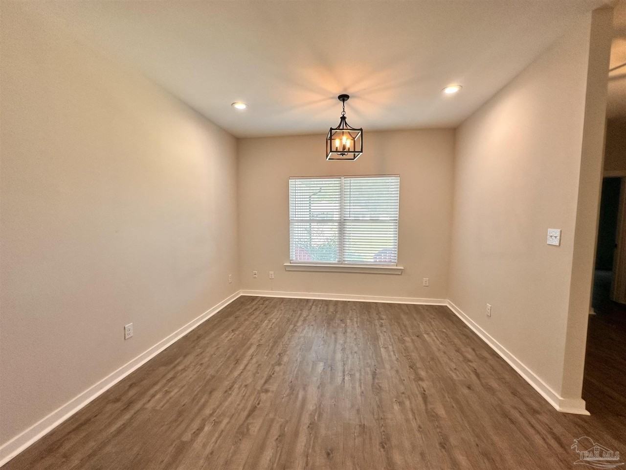 726 Giese Ln - Photo 3 of 23
