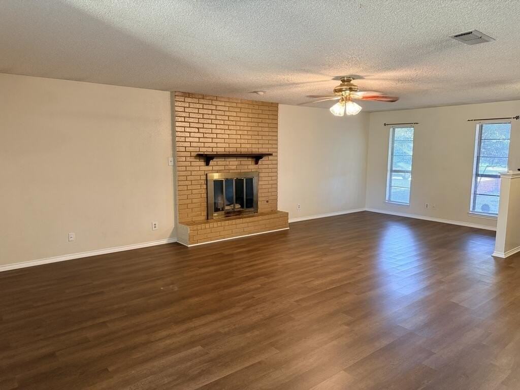 4608 Anetta Dr - Photo 3 of 31
