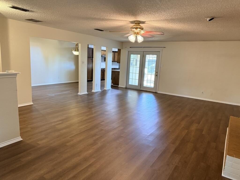 4608 Anetta Dr - Photo 4 of 31