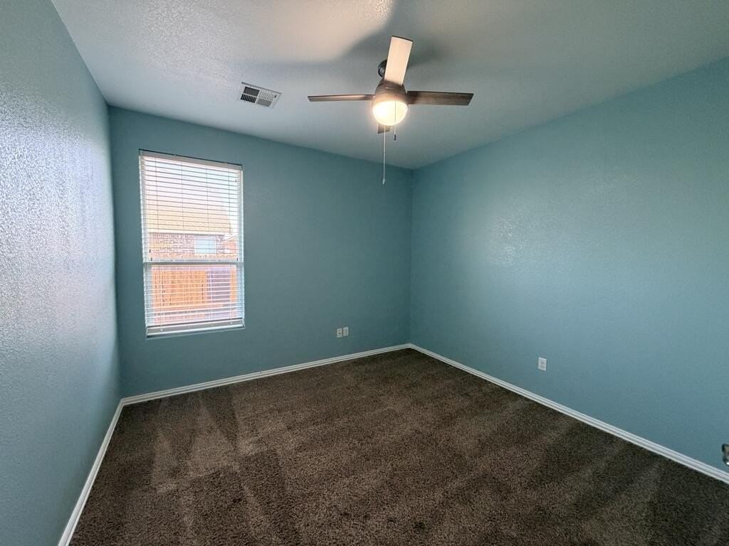 805 Gallantry Ln - Photo 7 of 10