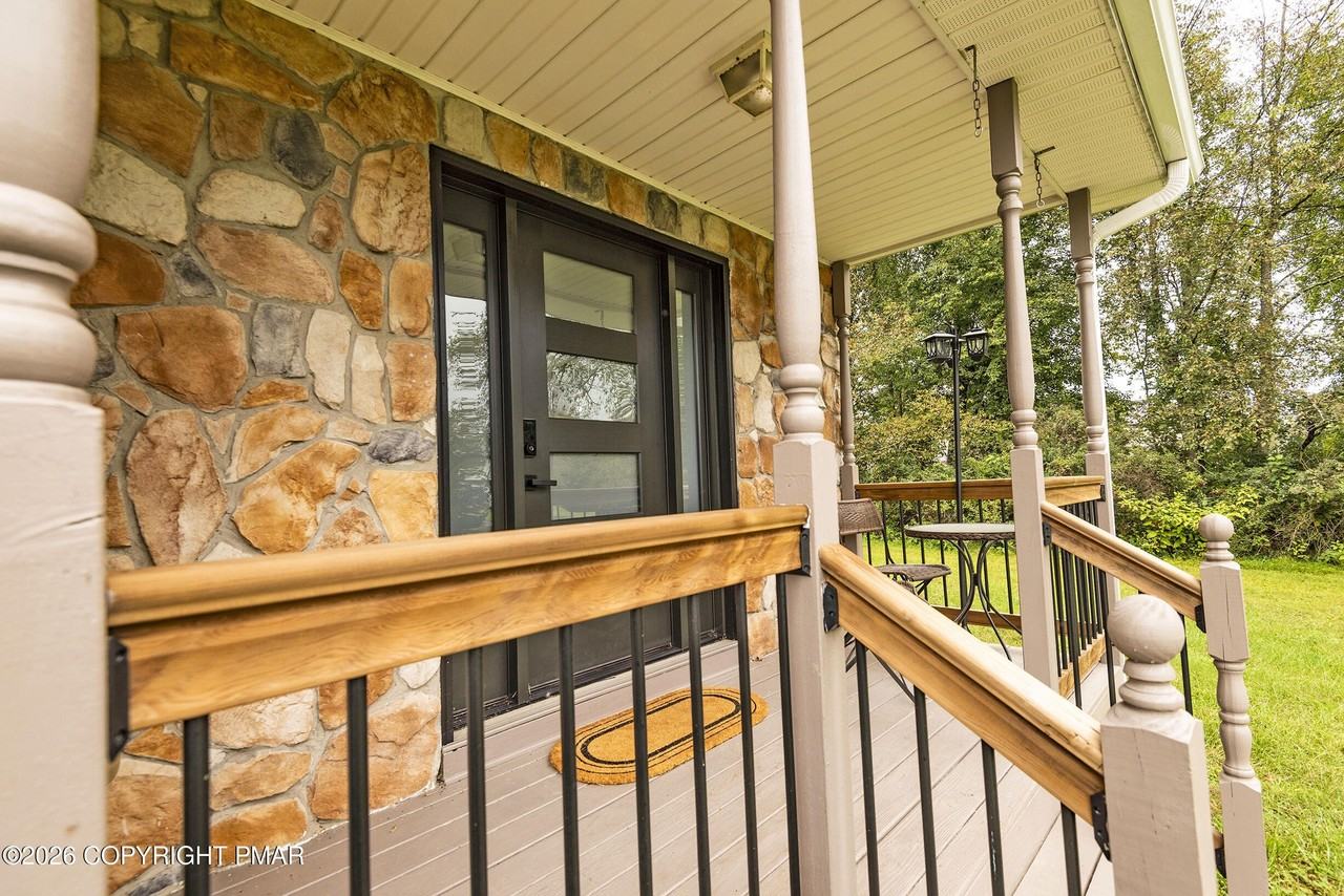 163 Arthur Ln - Photo 2 of 35