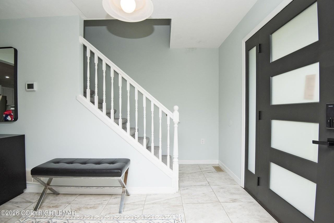 163 Arthur Ln - Photo 6 of 35