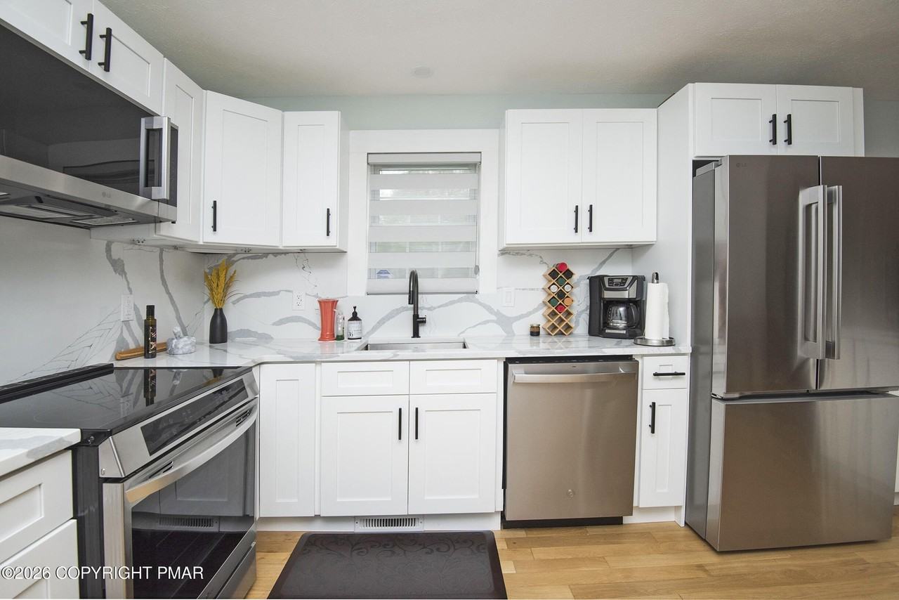 163 Arthur Ln - Photo 7 of 35