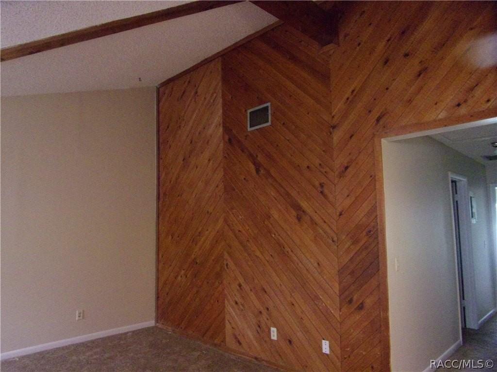 204 Pleasant Grove Rd - Photo 4 of 22