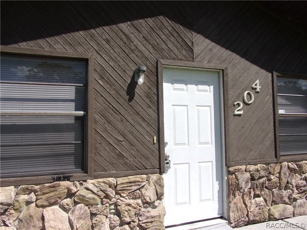 204 Pleasant Grove Rd - Photo 2 of 22