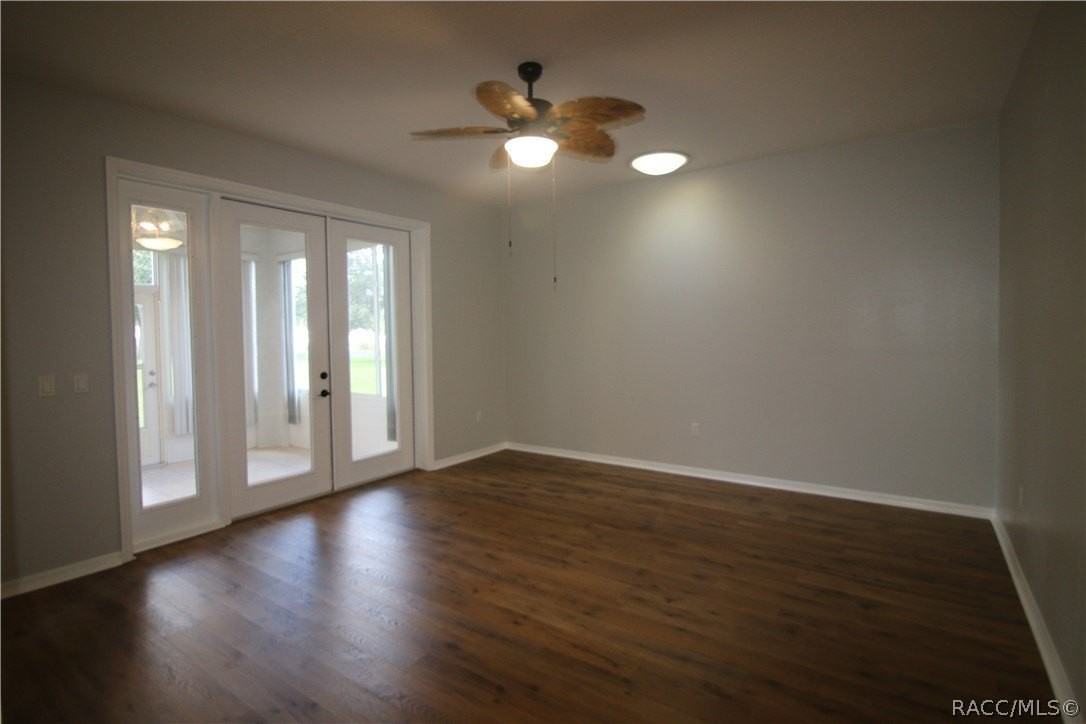 6821 E Queensbury Ln - Photo 5 of 26