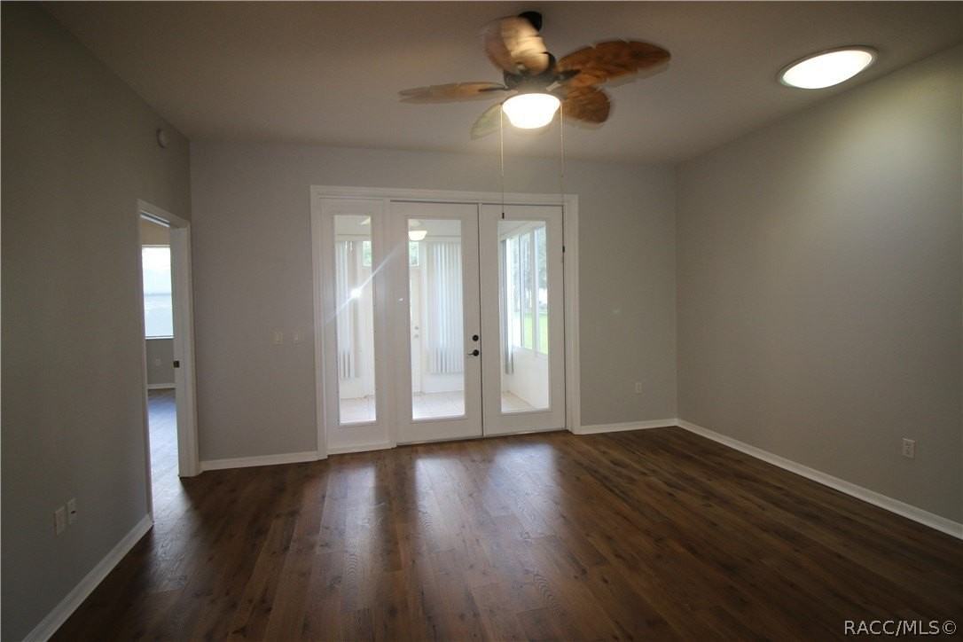 6821 E Queensbury Ln - Photo 7 of 26