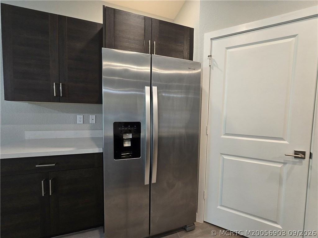 1404 Ne White Pine Ter - Photo 4 of 23