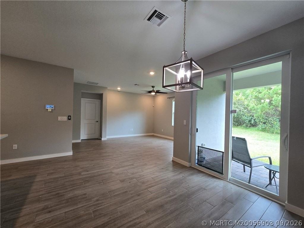 1404 Ne White Pine Ter - Photo 6 of 23