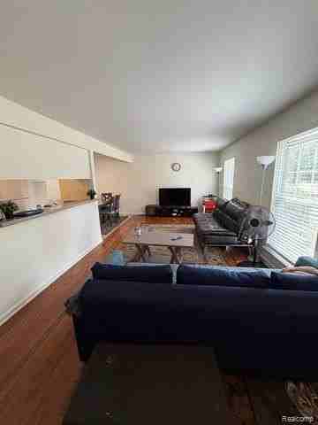 6905 Harvard Ln - Photo 6 of 25