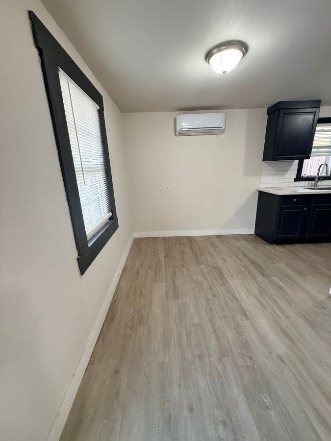 177 W B St - Photo 3 of 11