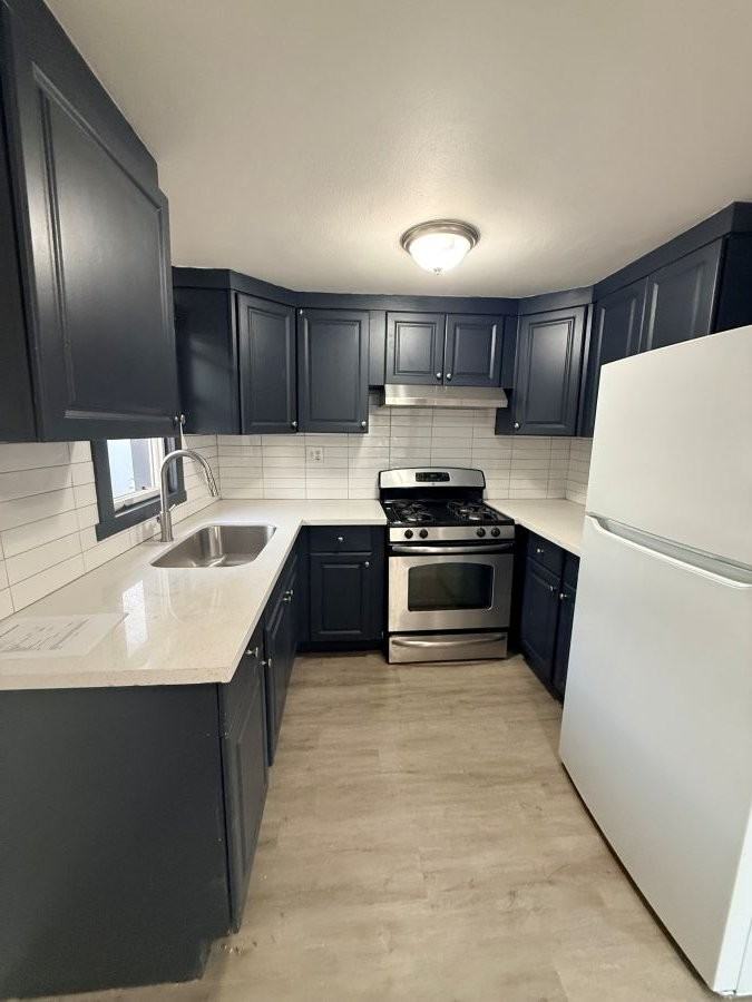177 W B St - Photo 5 of 11