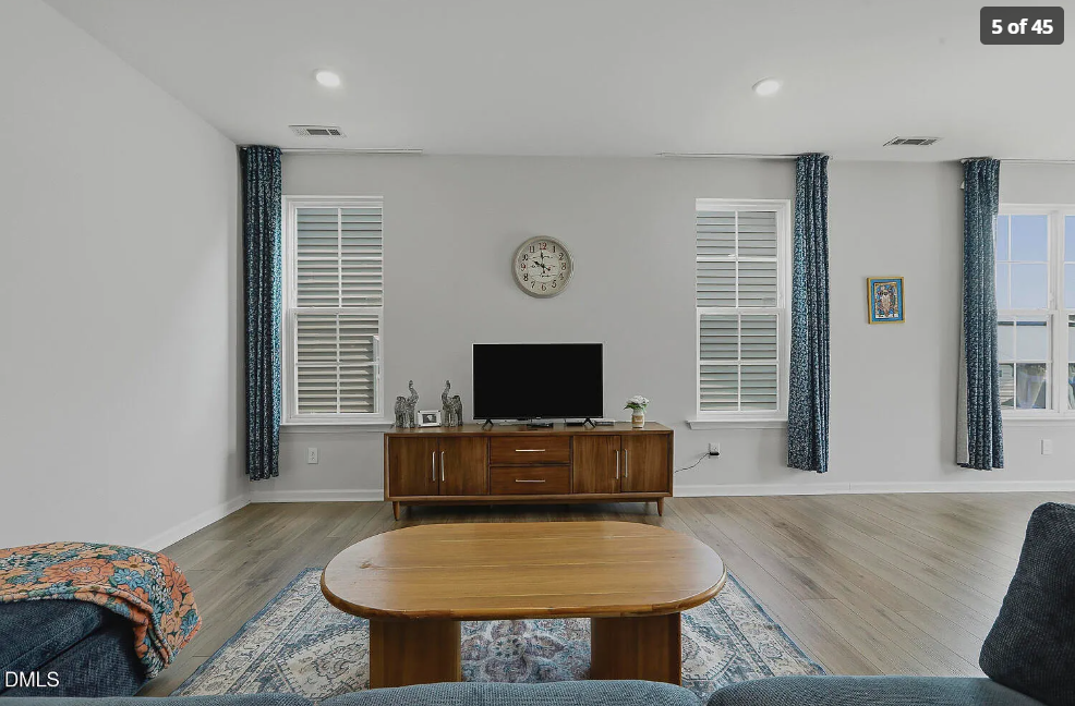 135 White Oak Garden Way #1 - Photo 5 of 44