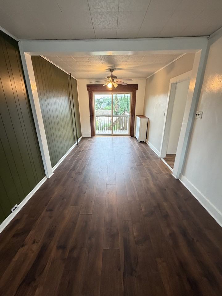 402 Douglass St #1 - Photo 5 of 50