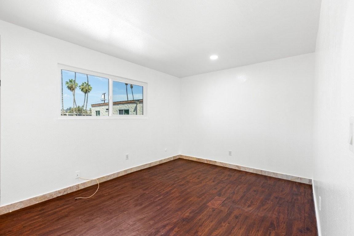 1031 Leslie Rd - Photo 7 of 19