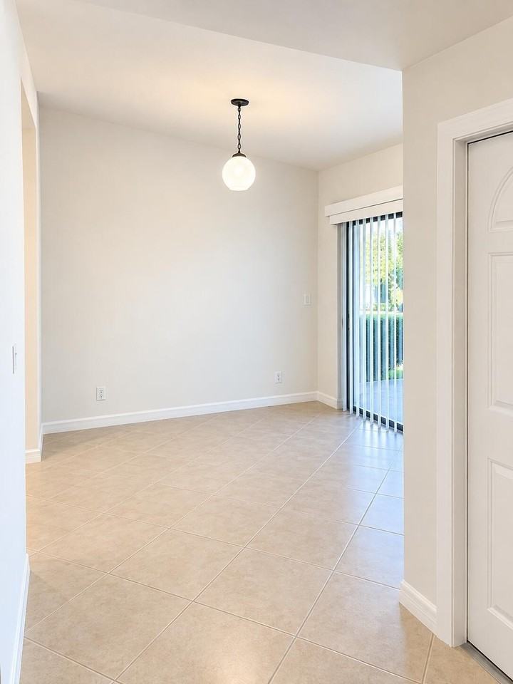 283 Springdale Cir #28C - Photo 6 of 16