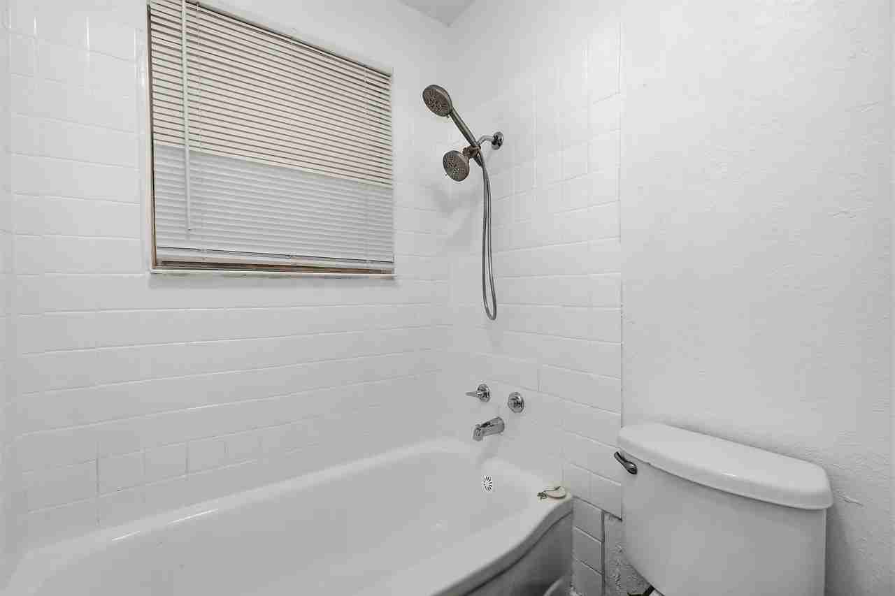 5808 Nw Kinyon Ave #33 - Photo 4 of 22
