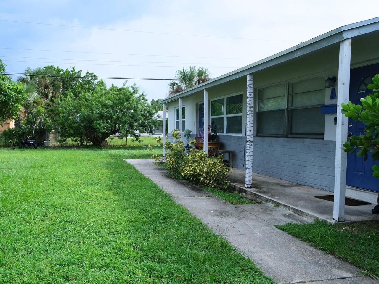 401 Silver Beach Rd #A - Photo 3 of 13